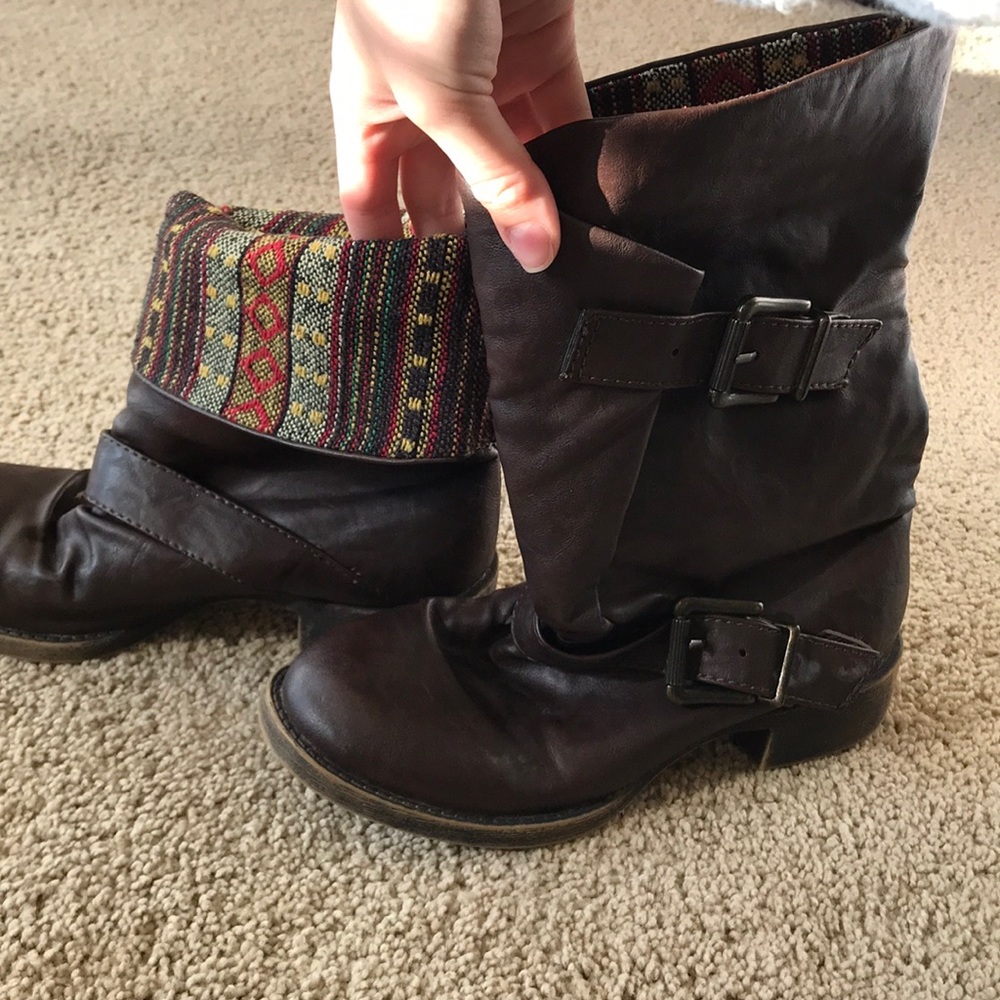 Size 6 Blowfish boots